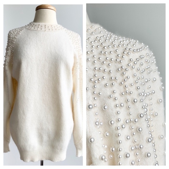 Vintage Sweaters - Vintage pearl studded sweater cream white